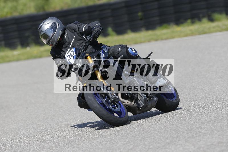 Archiv-2025/09 22.04.2025 Cornu Master School ADR/gruen-vert/20